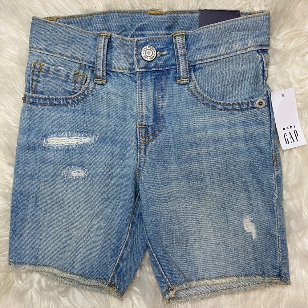 NWT✨ GAP⭐️  boy toddler shorts👖size 2 years